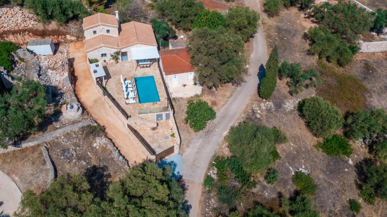 Villa Daniela - Private Pool And Serene Location, By Zantewize Korithion Ngoại thất bức ảnh